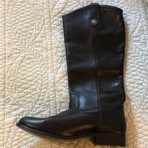 Frye black boots never worn